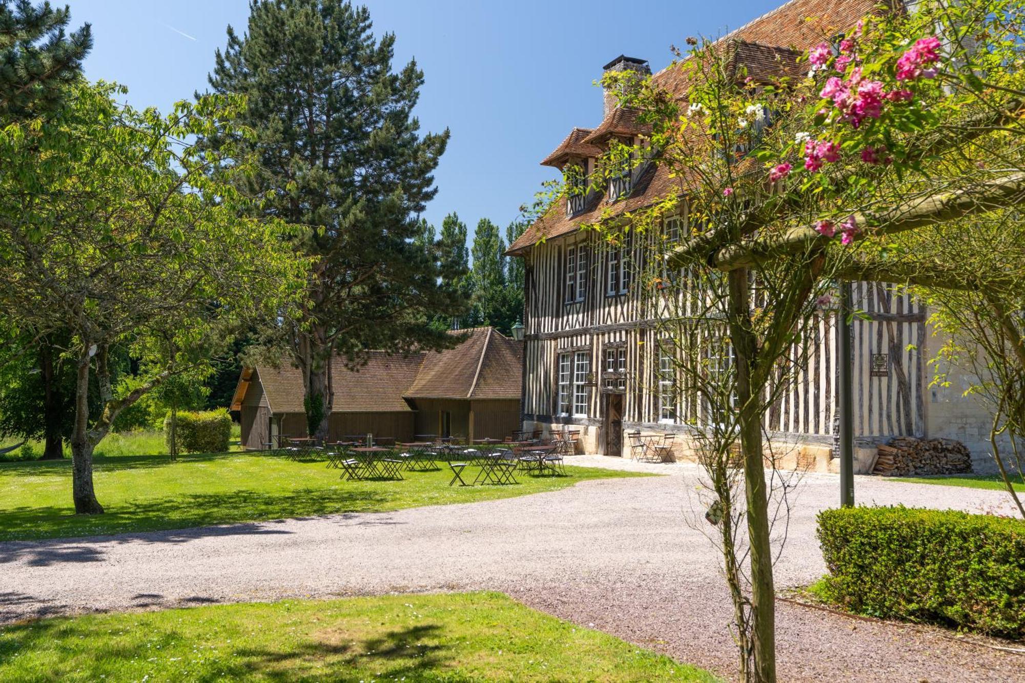 Les Manoirs Des Portes De Deauville - Small Luxury Hotel Of The World Canapville  Exteriör bild