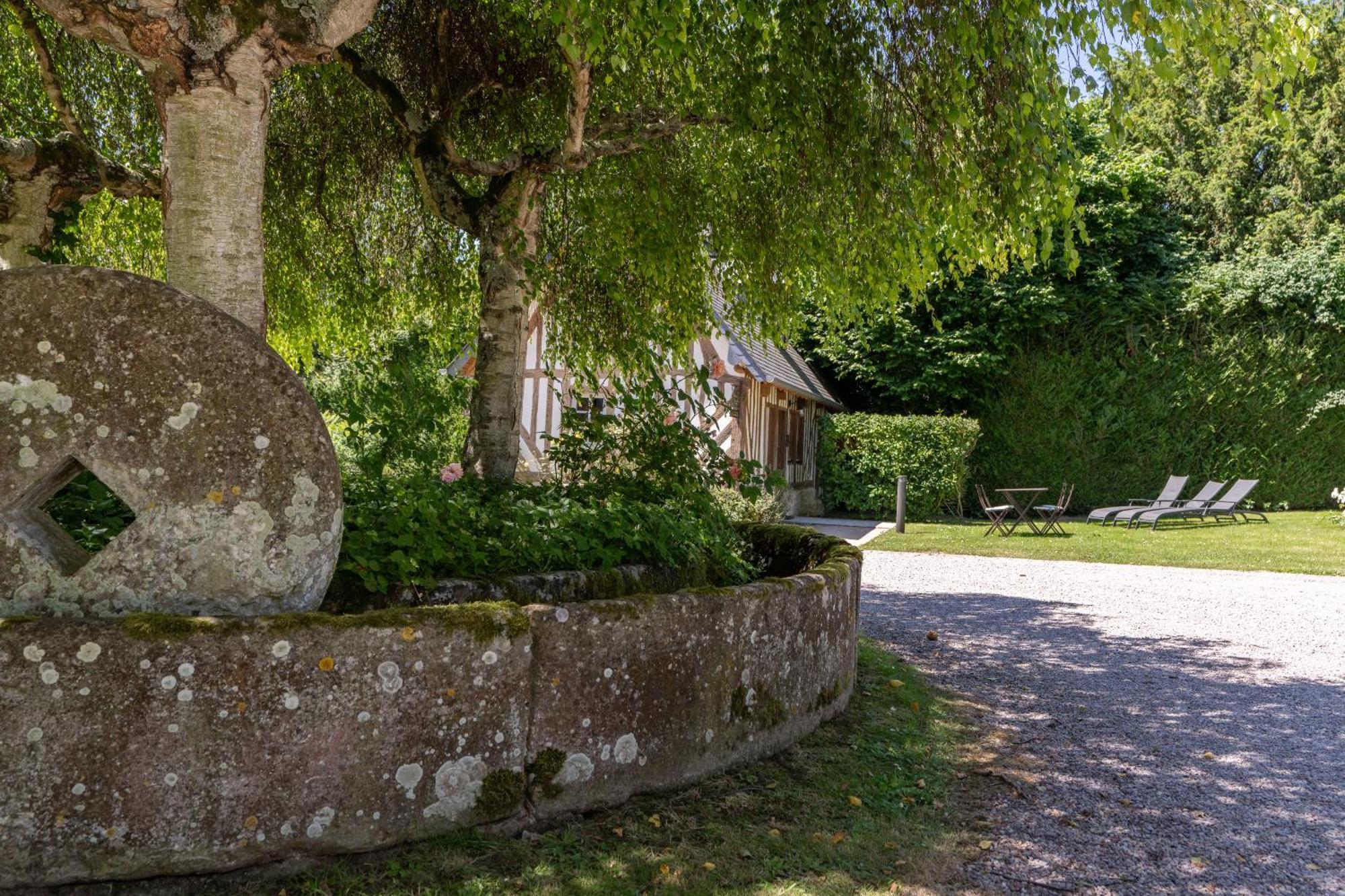 Les Manoirs Des Portes De Deauville - Small Luxury Hotel Of The World Canapville  Exteriör bild
